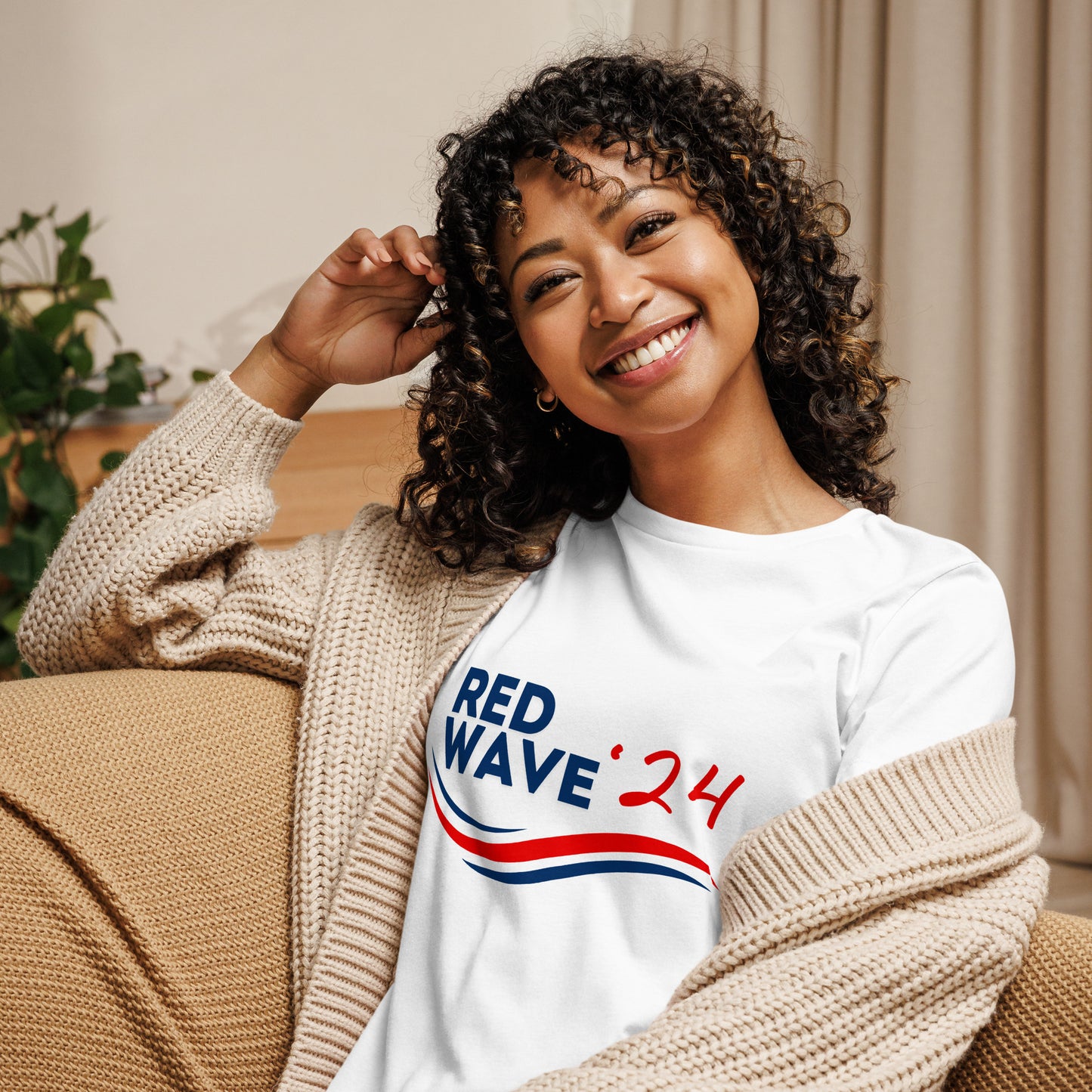 "Red Wave" Women's T-Shirt